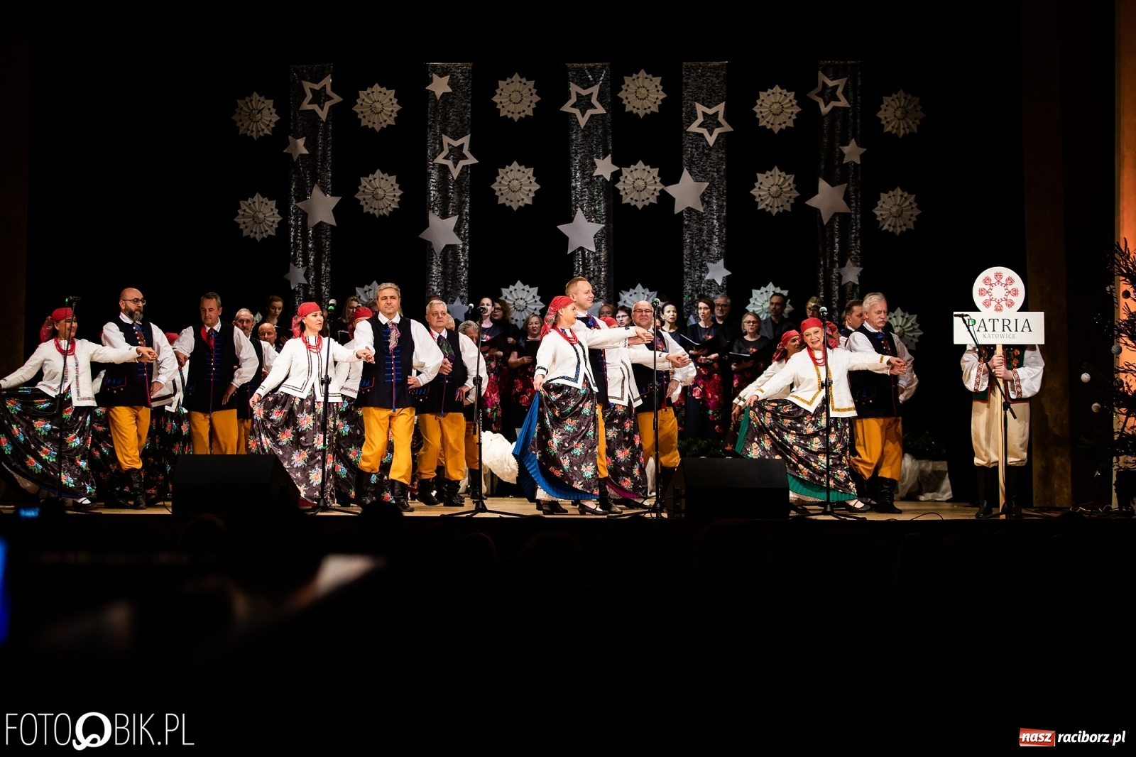 Zdjęcie w galerii na portalu naszraciborz.pl: Koncert charytatywny Źródła na rzecz Kasi wiadomości z regionu