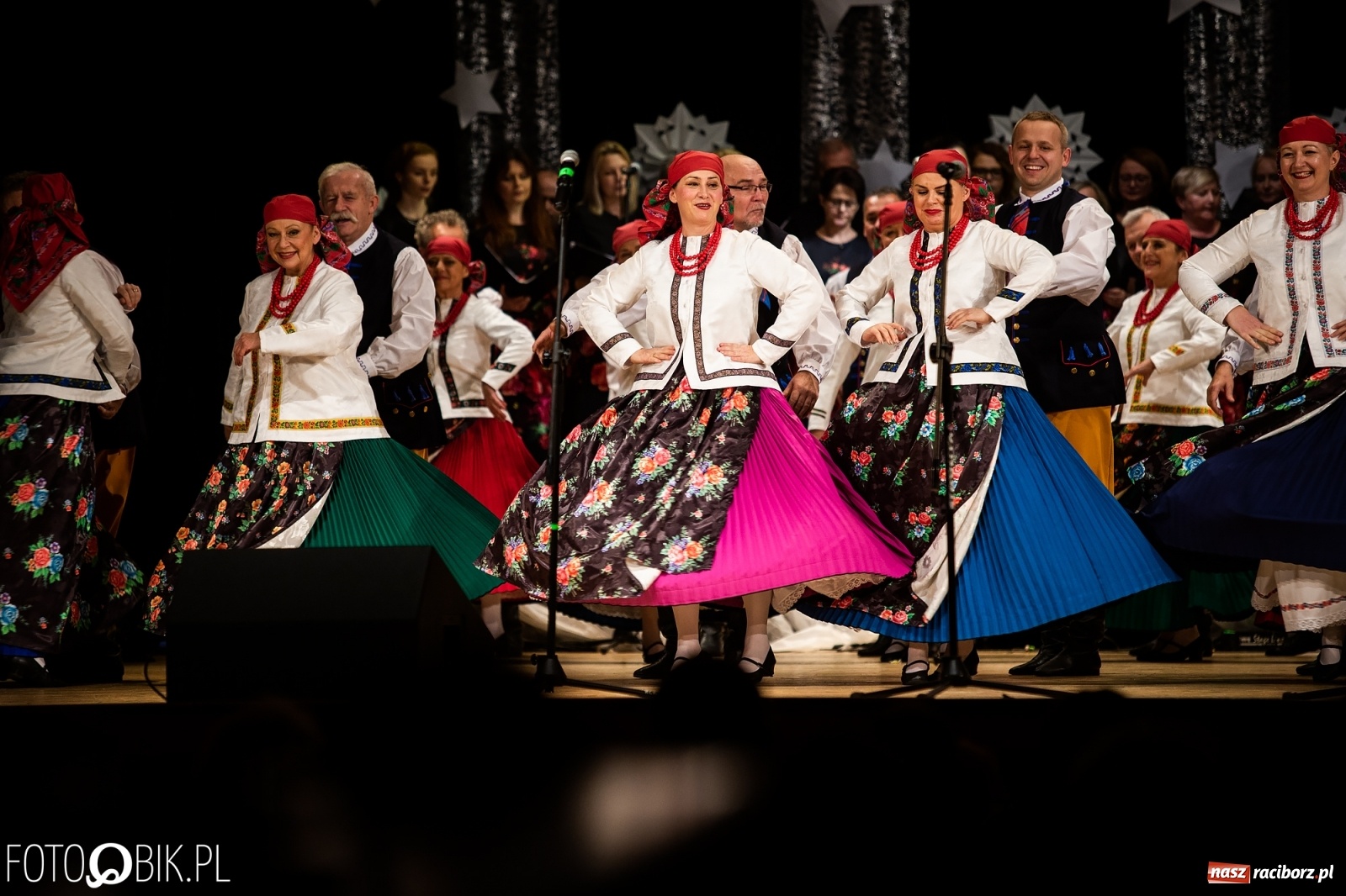 Zdjęcie w galerii na portalu naszraciborz.pl: Koncert charytatywny Źródła na rzecz Kasi wiadomości z regionu