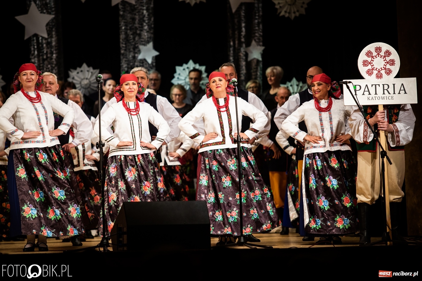 Zdjęcie w galerii na portalu naszraciborz.pl: Koncert charytatywny Źródła na rzecz Kasi wiadomości z regionu