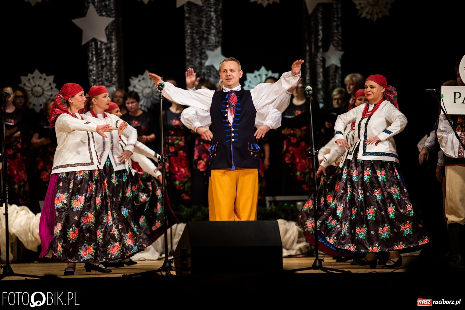 Zdjęcie w galerii na portalu naszraciborz.pl: Koncert charytatywny Źródła na rzecz Kasi wiadomości z regionu