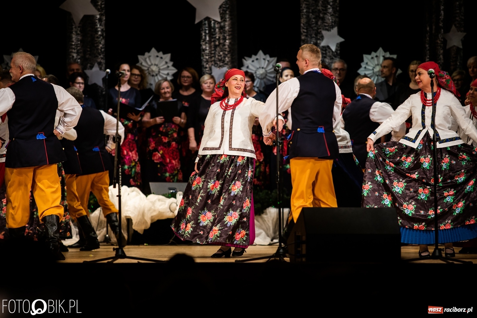 Zdjęcie w galerii na portalu naszraciborz.pl: Koncert charytatywny Źródła na rzecz Kasi wiadomości z regionu