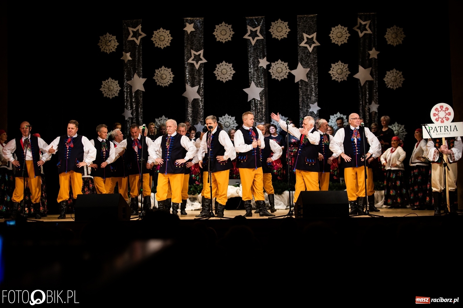 Zdjęcie w galerii na portalu naszraciborz.pl: Koncert charytatywny Źródła na rzecz Kasi wiadomości z regionu