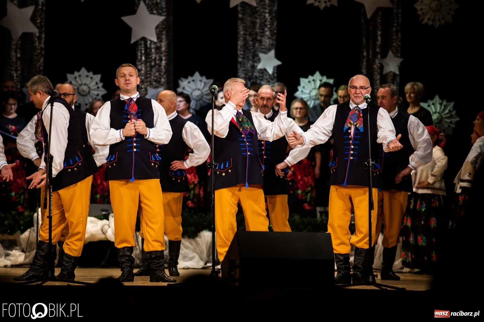 Zdjęcie w galerii na portalu naszraciborz.pl: Koncert charytatywny Źródła na rzecz Kasi wiadomości z regionu