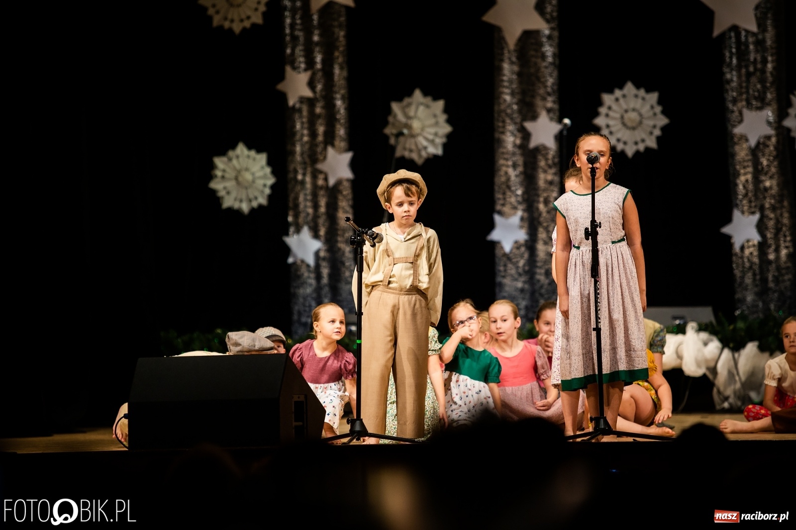 Zdjęcie w galerii na portalu naszraciborz.pl: Koncert charytatywny Źródła na rzecz Kasi wiadomości z regionu