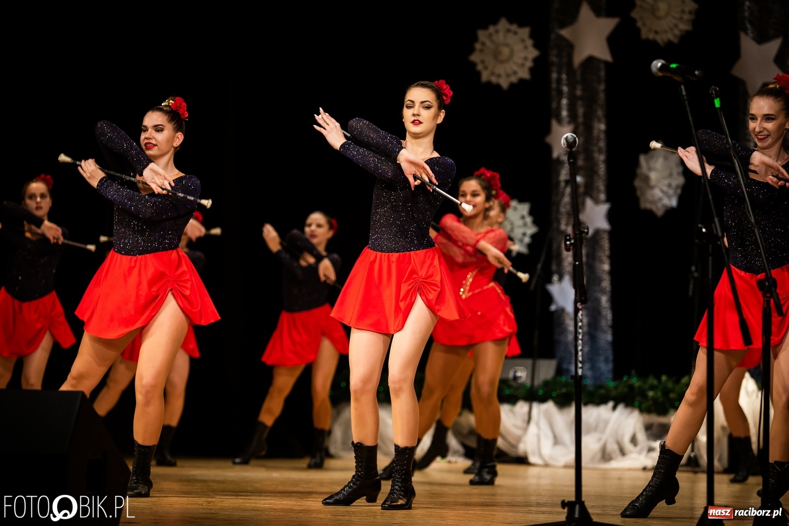 Zdjęcie w galerii na portalu naszraciborz.pl: Koncert charytatywny Źródła na rzecz Kasi wiadomości z regionu