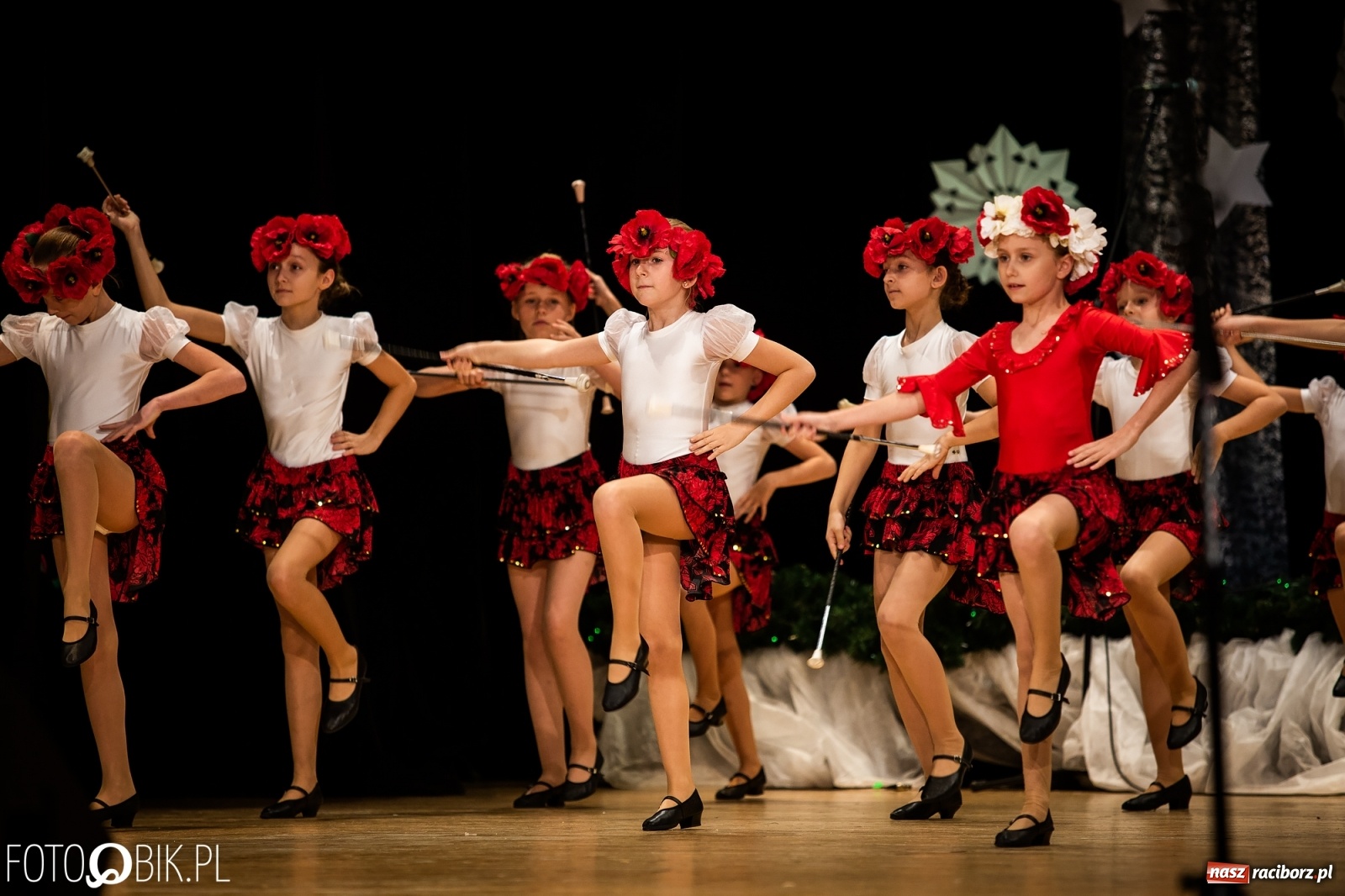 Zdjęcie w galerii na portalu naszraciborz.pl: Koncert charytatywny Źródła na rzecz Kasi wiadomości z regionu