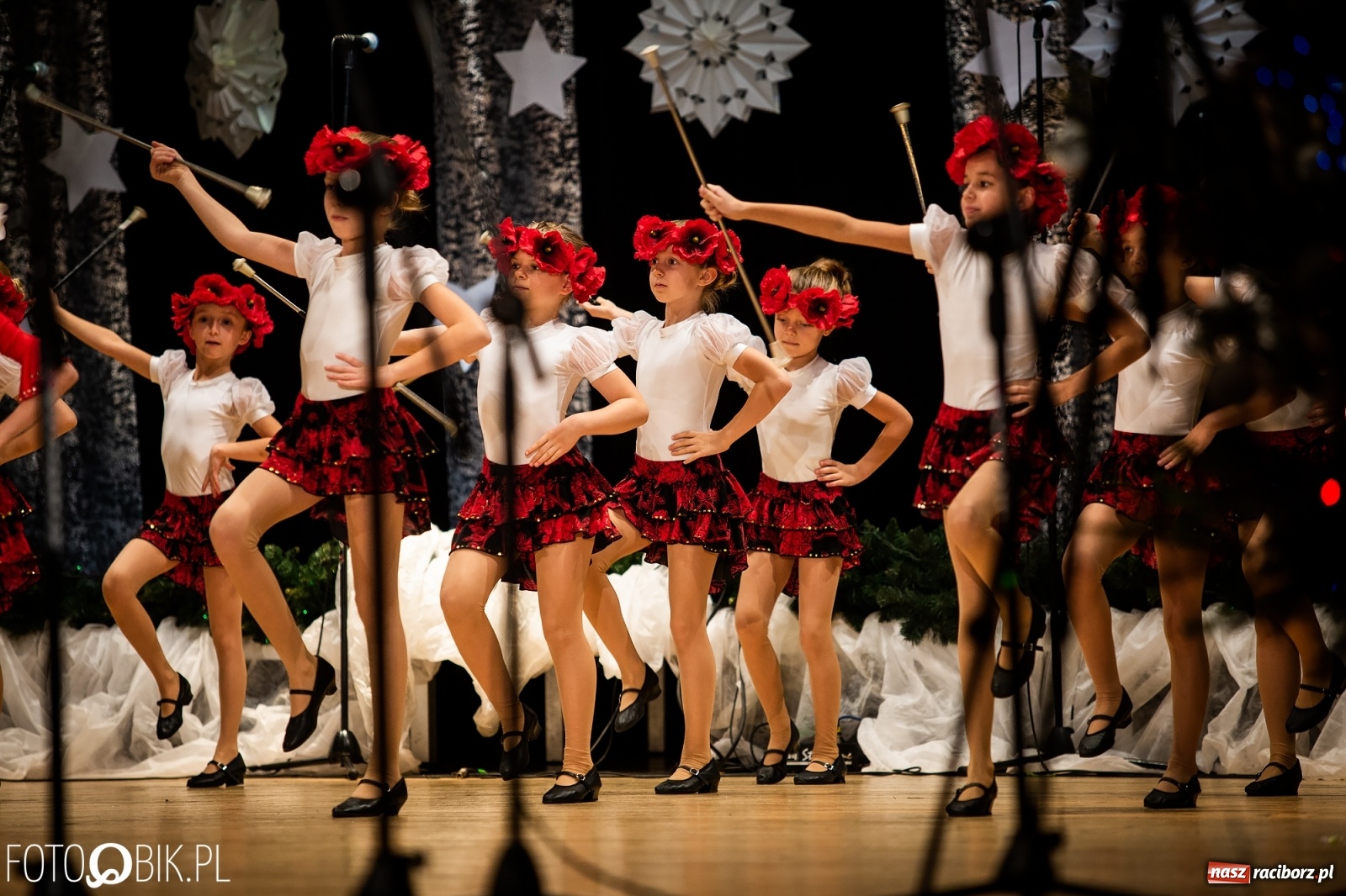 Zdjęcie w galerii na portalu naszraciborz.pl: Koncert charytatywny Źródła na rzecz Kasi wiadomości z regionu