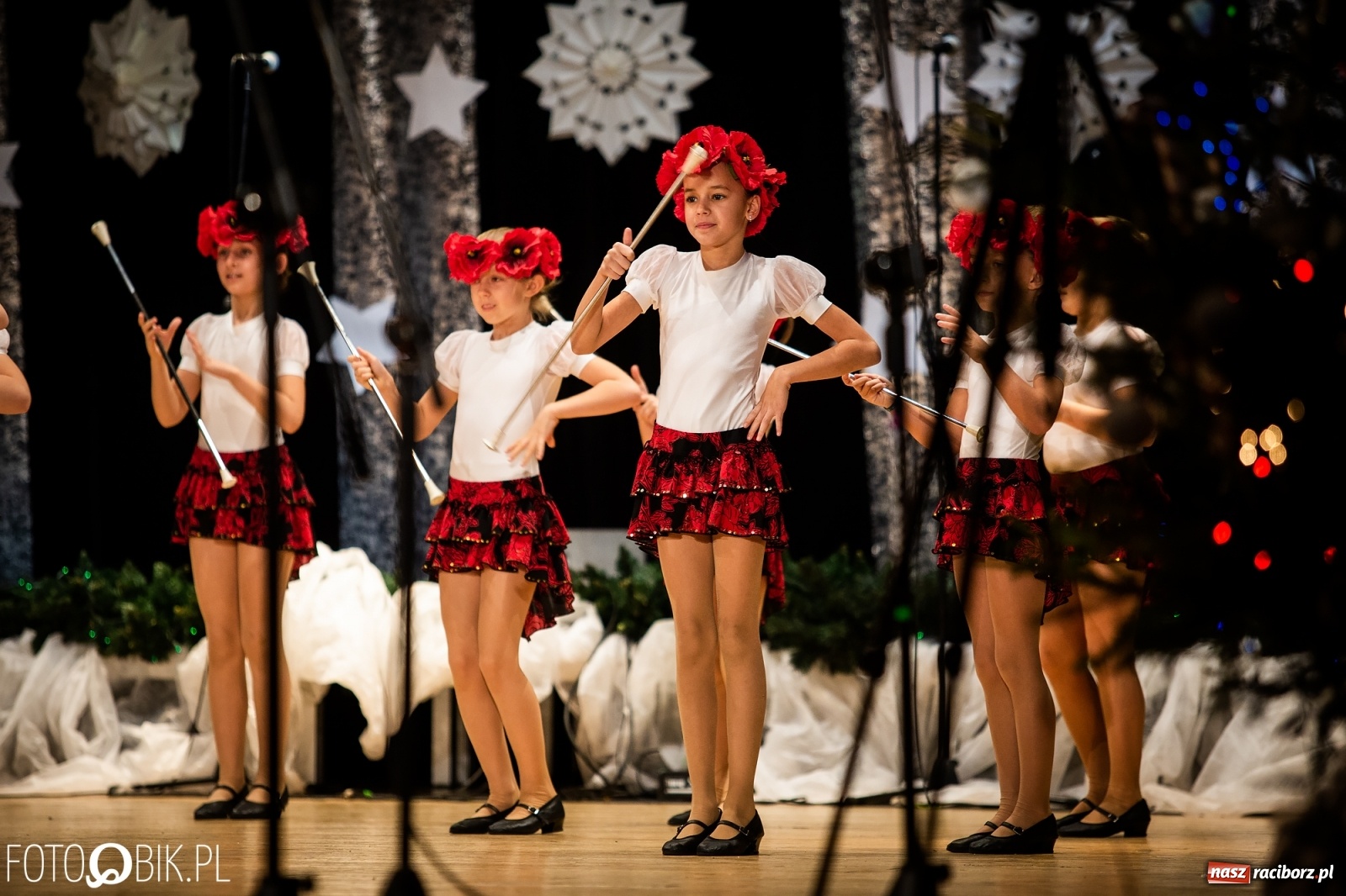 Zdjęcie w galerii na portalu naszraciborz.pl: Koncert charytatywny Źródła na rzecz Kasi wiadomości z regionu
