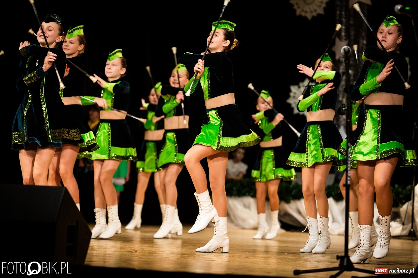 Zdjęcie w galerii na portalu naszraciborz.pl: Koncert charytatywny Źródła na rzecz Kasi wiadomości z regionu