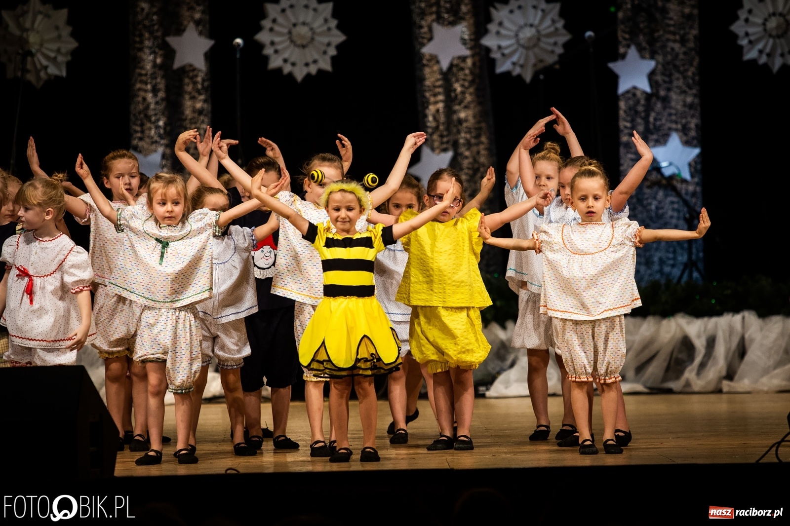 Zdjęcie w galerii na portalu naszraciborz.pl: Koncert charytatywny Źródła na rzecz Kasi wiadomości z regionu