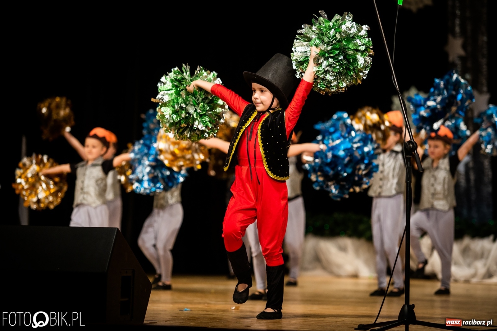 Zdjęcie w galerii na portalu naszraciborz.pl: Koncert charytatywny Źródła na rzecz Kasi wiadomości z regionu
