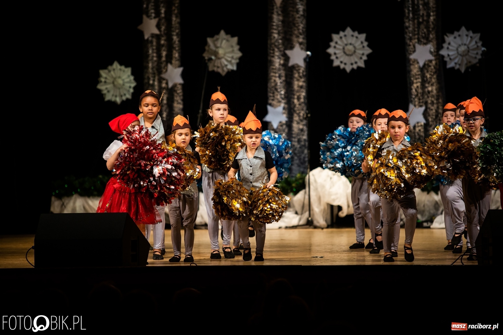 Zdjęcie w galerii na portalu naszraciborz.pl: Koncert charytatywny Źródła na rzecz Kasi wiadomości z regionu