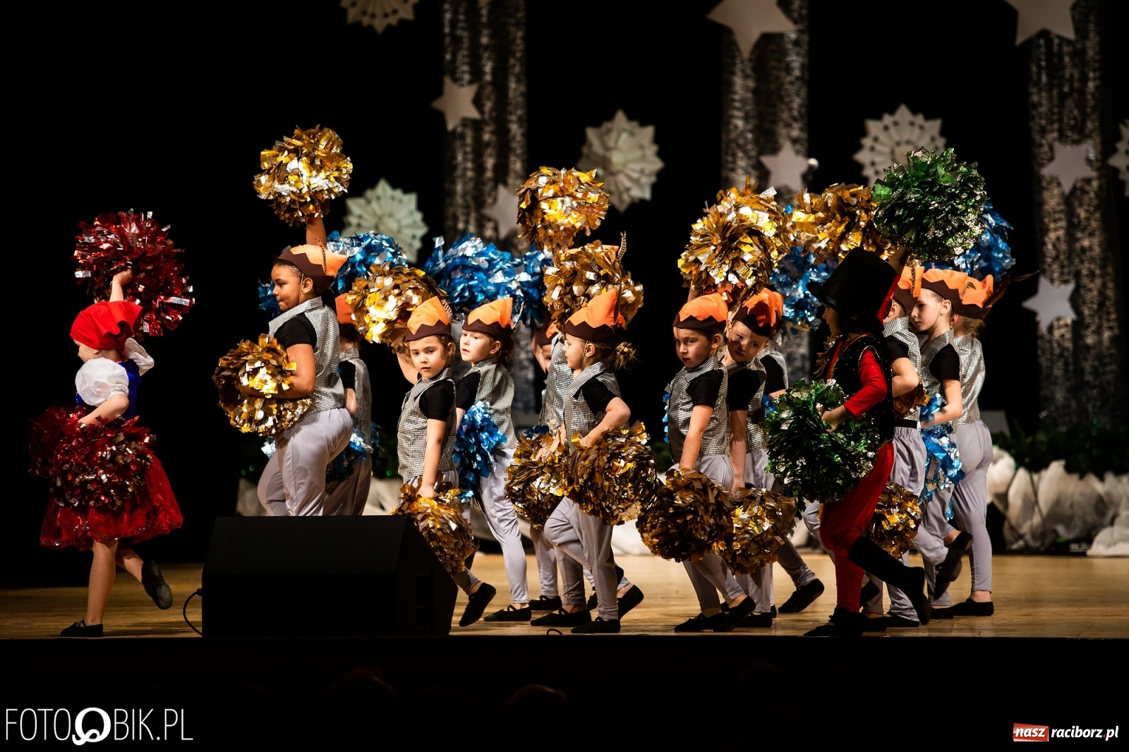 Zdjęcie w galerii na portalu naszraciborz.pl: Koncert charytatywny Źródła na rzecz Kasi wiadomości z regionu