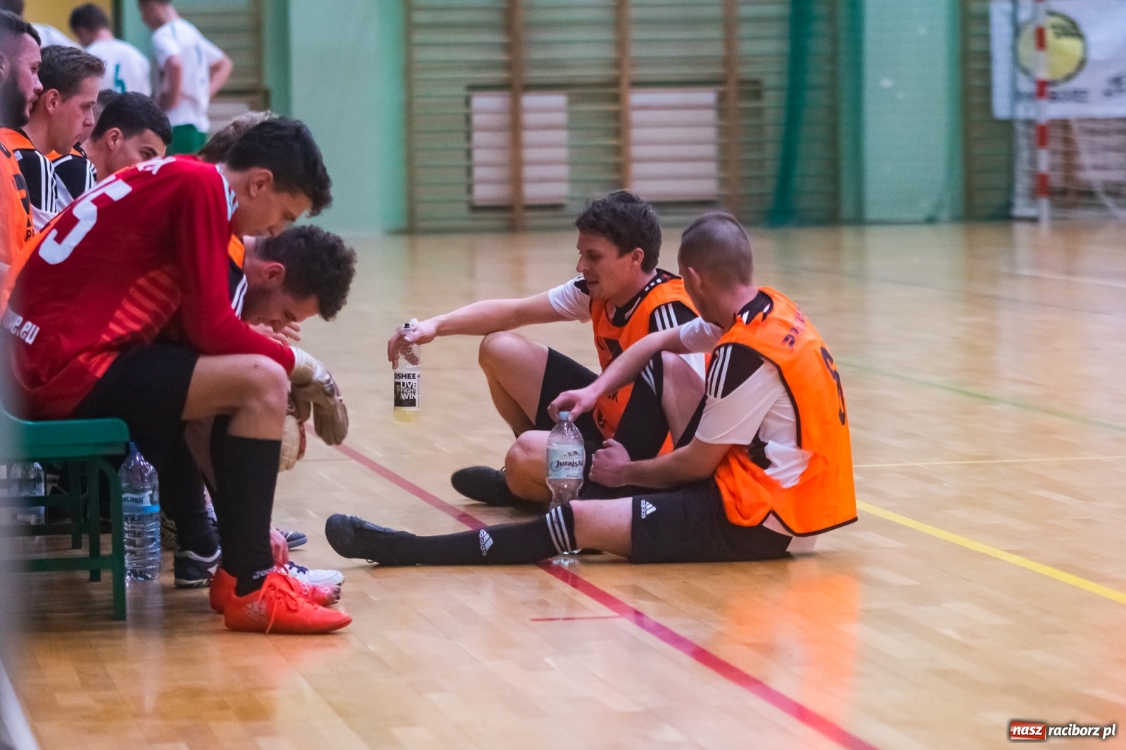 Zdjęcie w galerii na portalu naszraciborz.pl: Salon Fryzjerski bezlitosny dla Bruks Team [FOTO i WIDEO] wiadomości z regionu