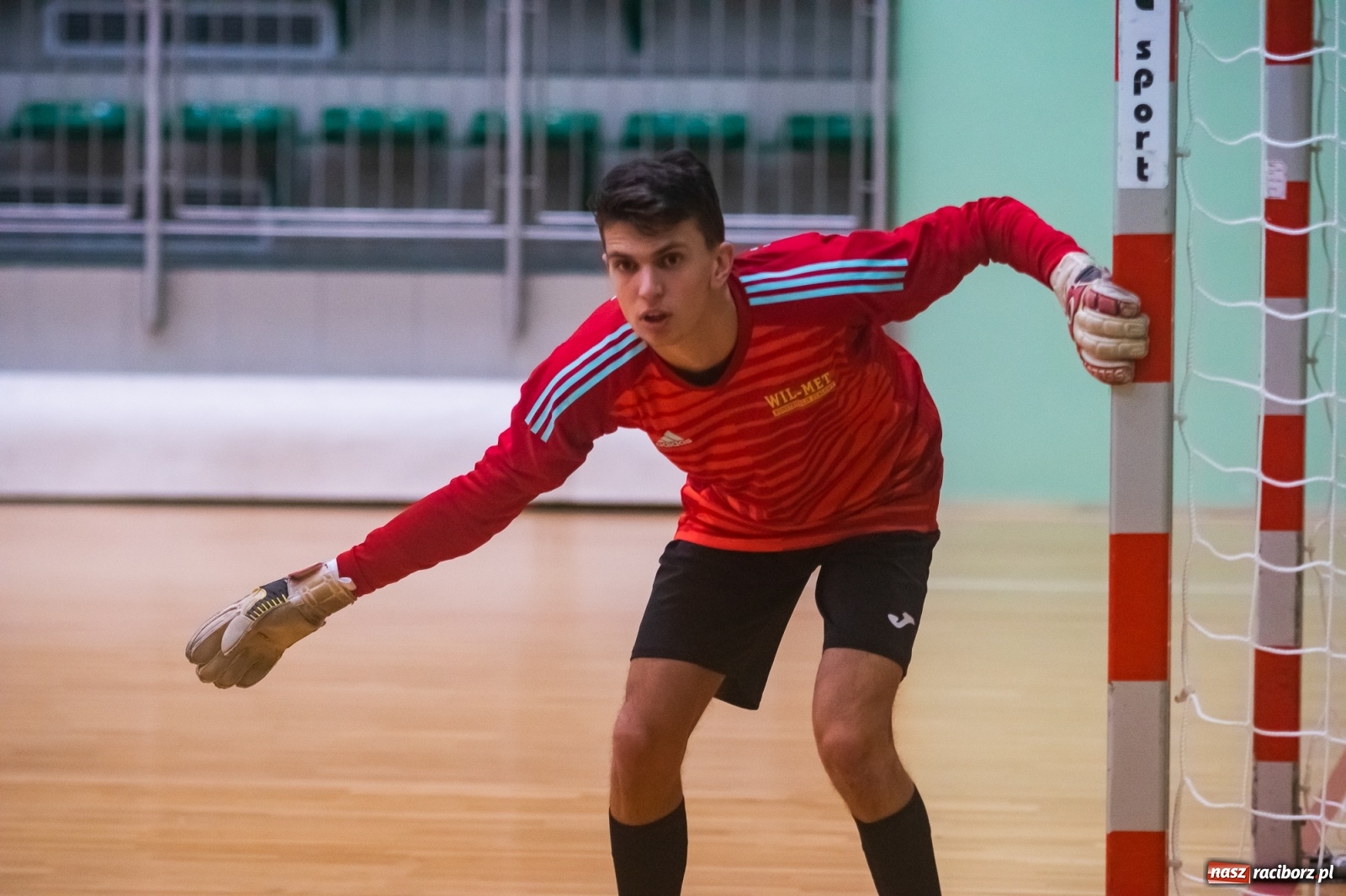 Zdjęcie w galerii na portalu naszraciborz.pl: Salon Fryzjerski bezlitosny dla Bruks Team [FOTO i WIDEO] wiadomości z regionu