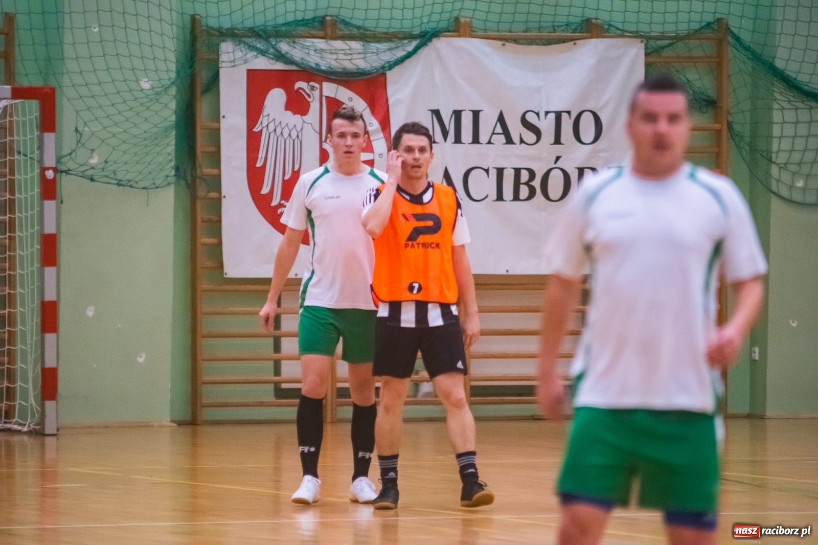 Zdjęcie w galerii na portalu naszraciborz.pl: Salon Fryzjerski bezlitosny dla Bruks Team [FOTO i WIDEO] wiadomości z regionu