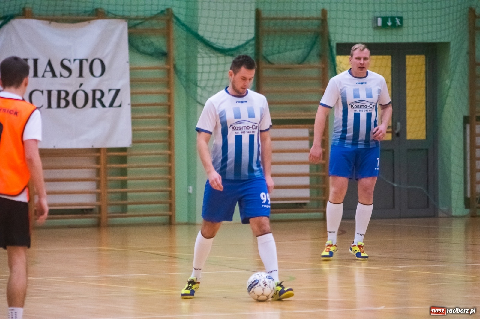 Zdjęcie w galerii na portalu naszraciborz.pl: Salon Fryzjerski bezlitosny dla Bruks Team [FOTO i WIDEO] wiadomości z regionu