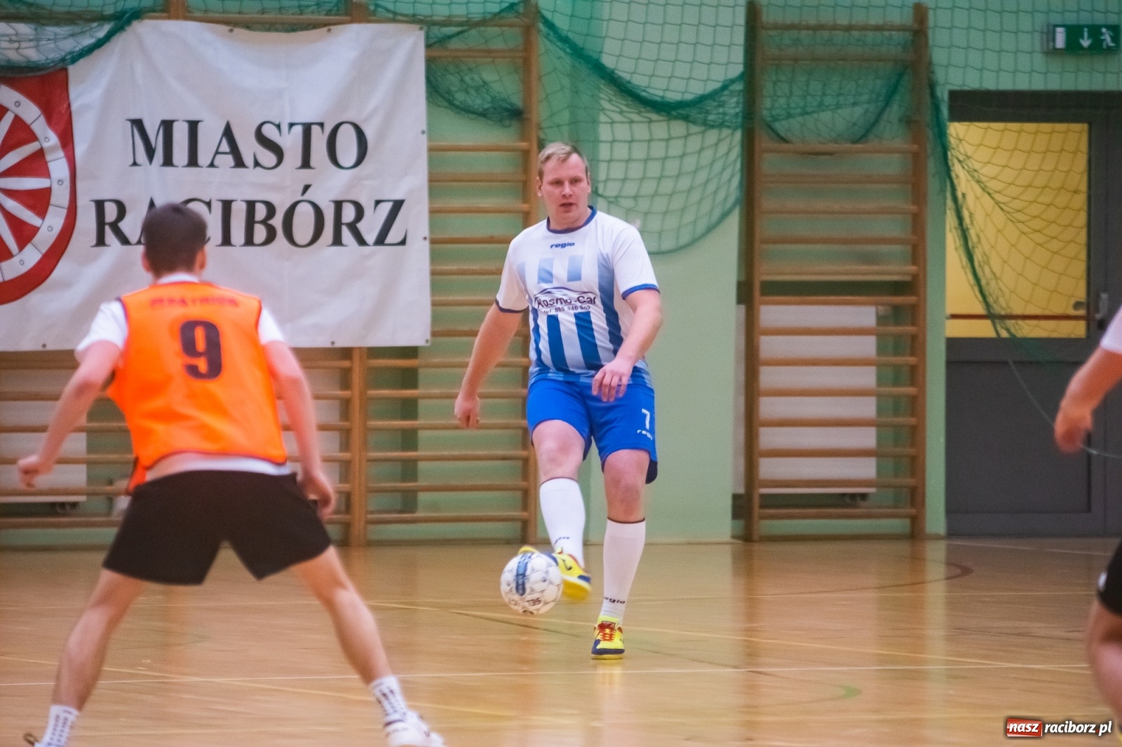 Zdjęcie w galerii na portalu naszraciborz.pl: Salon Fryzjerski bezlitosny dla Bruks Team [FOTO i WIDEO] wiadomości z regionu