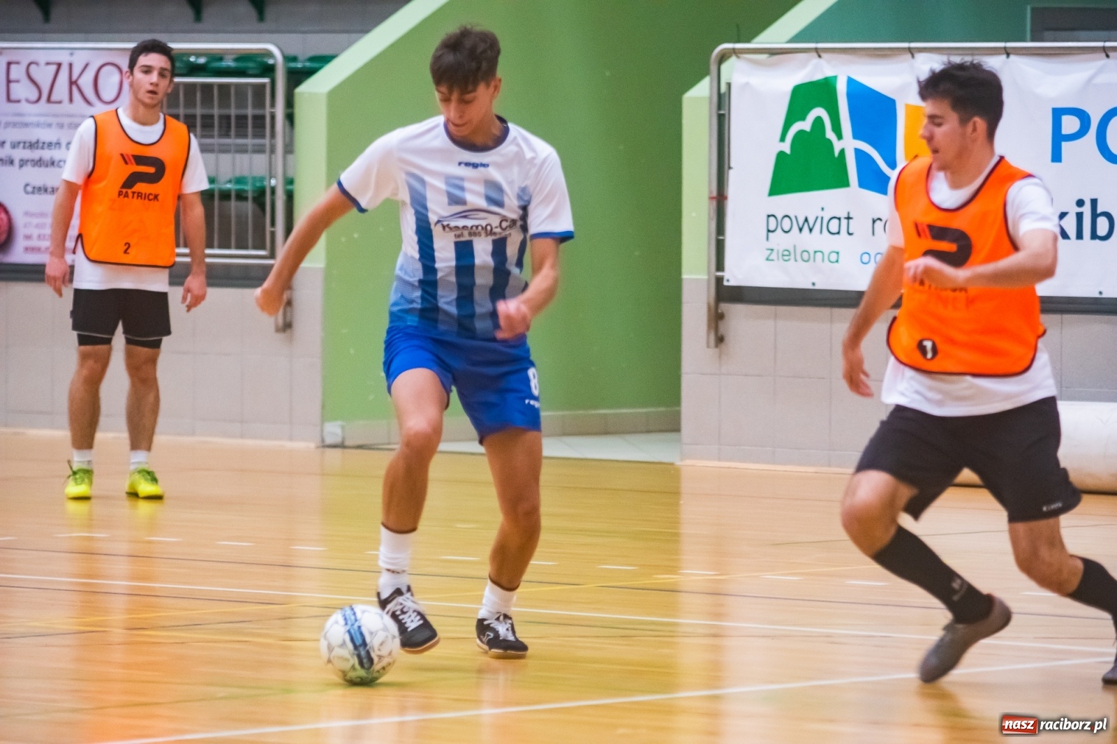 Zdjęcie w galerii na portalu naszraciborz.pl: Salon Fryzjerski bezlitosny dla Bruks Team [FOTO i WIDEO] wiadomości z regionu