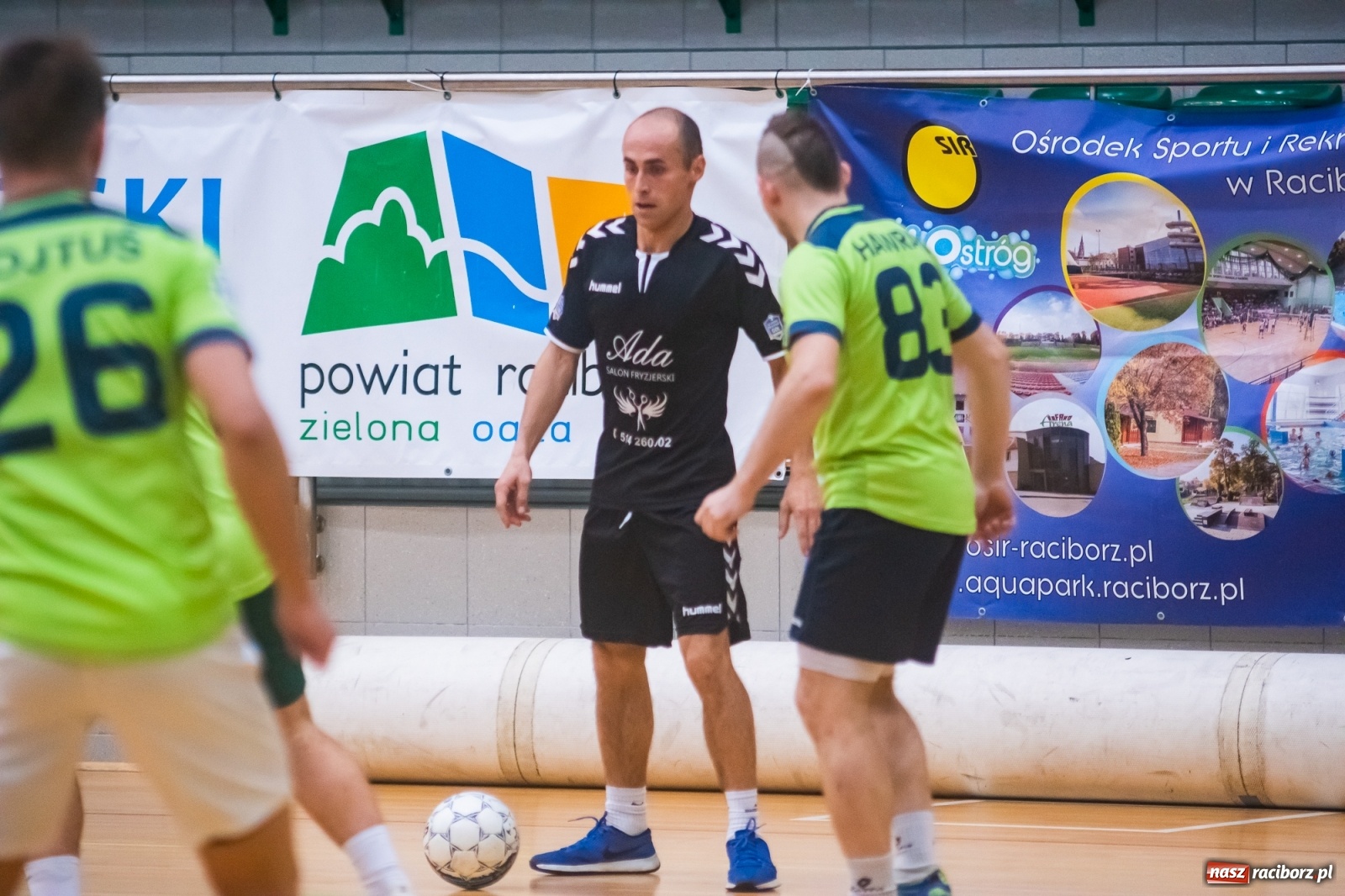 Zdjęcie w galerii na portalu naszraciborz.pl: Salon Fryzjerski bezlitosny dla Bruks Team [FOTO i WIDEO] wiadomości z regionu