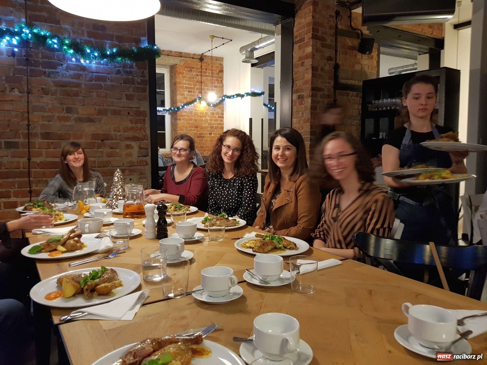 Zdjęcie w galerii na portalu naszraciborz.pl: Wigilijka w Dentice24  wiadomości z regionu