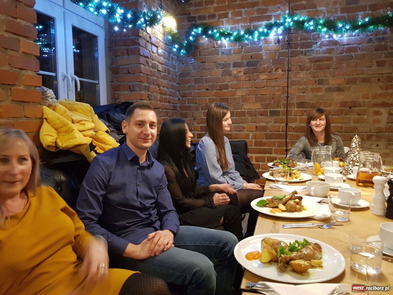Zdjęcie w galerii na portalu naszraciborz.pl: Wigilijka w Dentice24  wiadomości z regionu