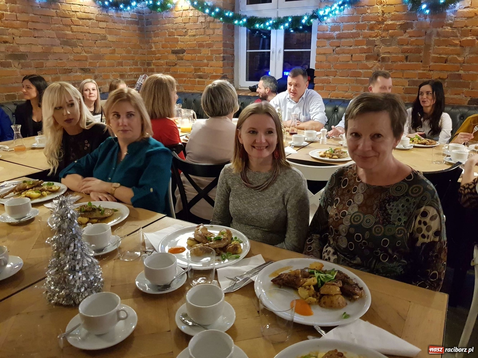 Zdjęcie w galerii na portalu naszraciborz.pl: Wigilijka w Dentice24  wiadomości z regionu