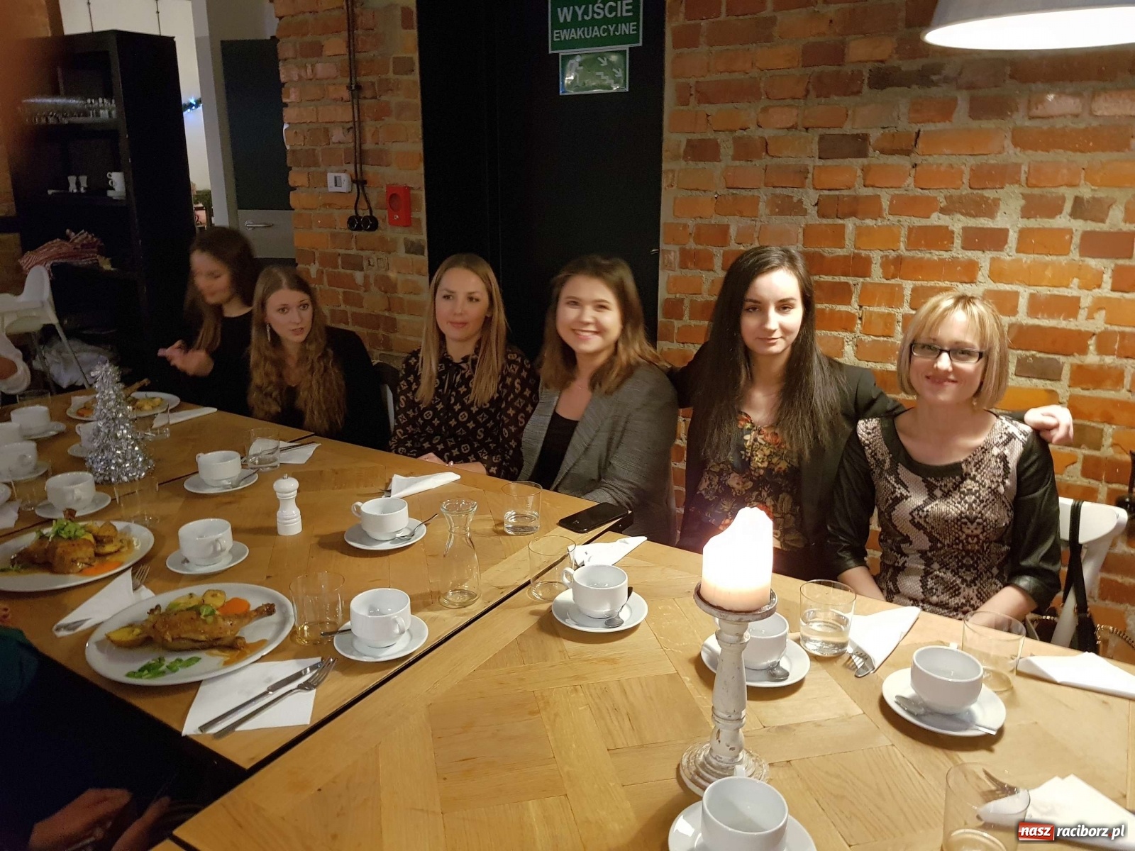 Zdjęcie w galerii na portalu naszraciborz.pl: Wigilijka w Dentice24  wiadomości z regionu