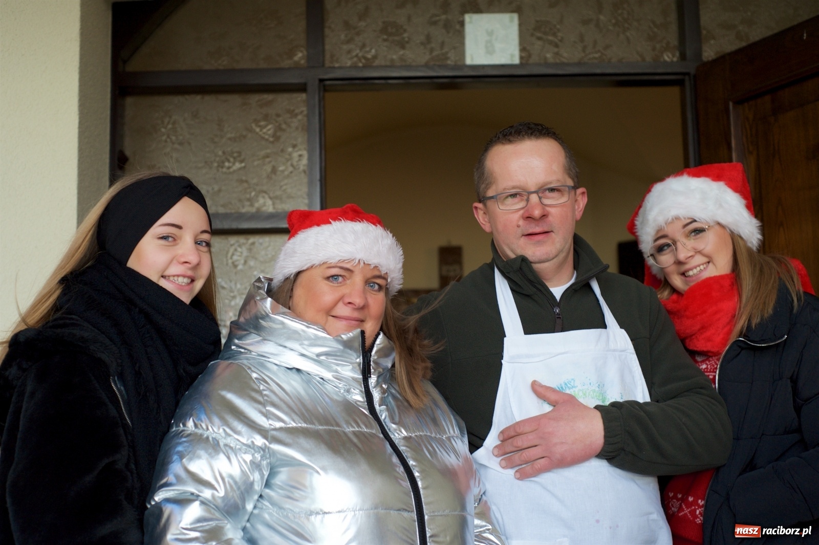 Zdjęcie w galerii na portalu naszraciborz.pl: Rodzinnie i świątecznie na kiermaszu w Tworkowie  wiadomości z regionu