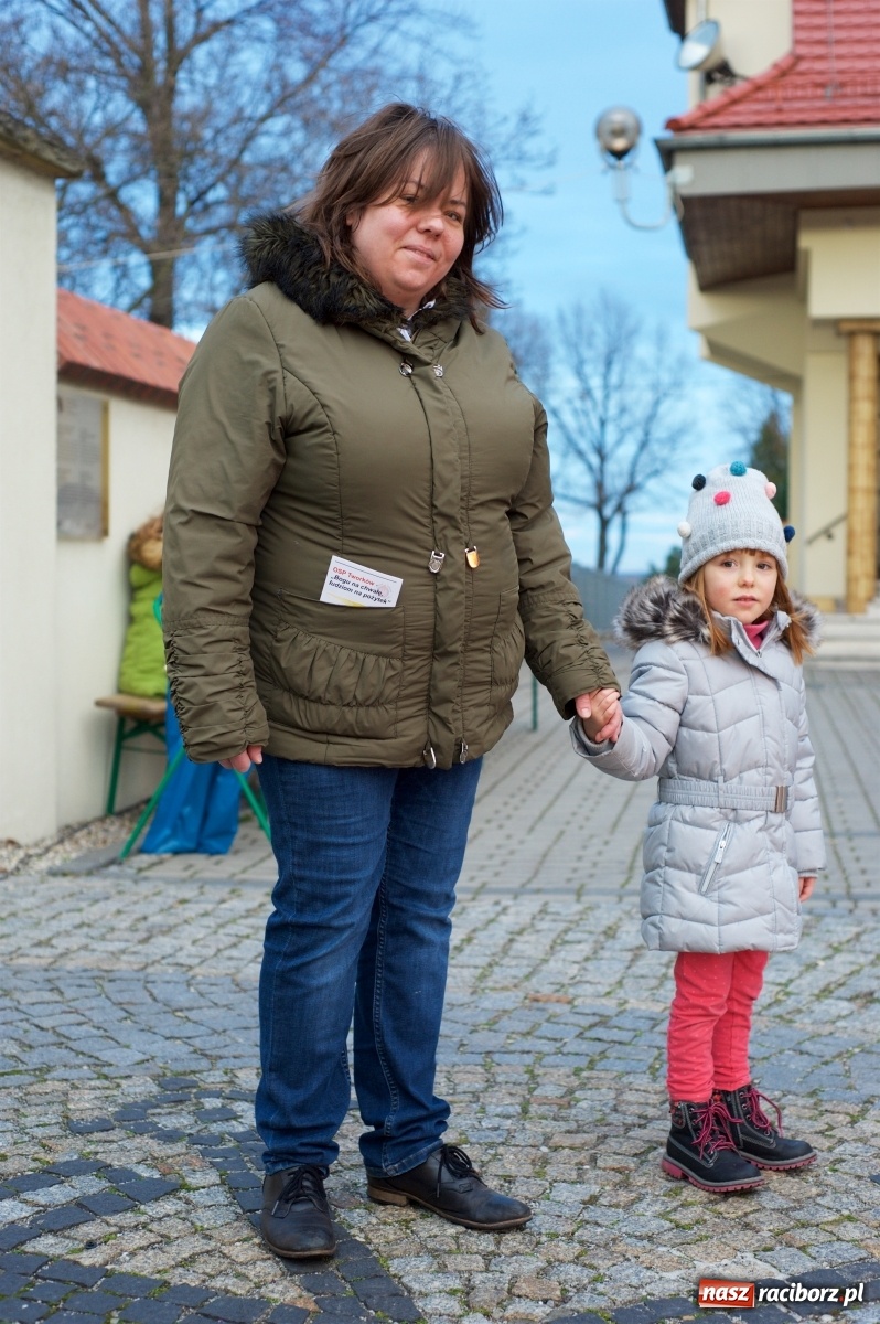 Zdjęcie w galerii na portalu naszraciborz.pl: Rodzinnie i świątecznie na kiermaszu w Tworkowie  wiadomości z regionu