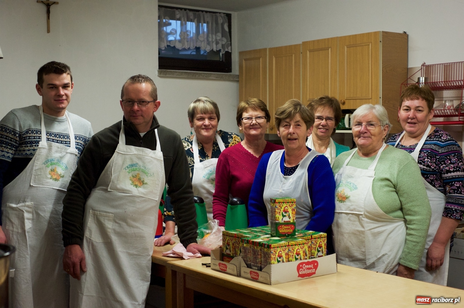 Zdjęcie w galerii na portalu naszraciborz.pl: Rodzinnie i świątecznie na kiermaszu w Tworkowie  wiadomości z regionu