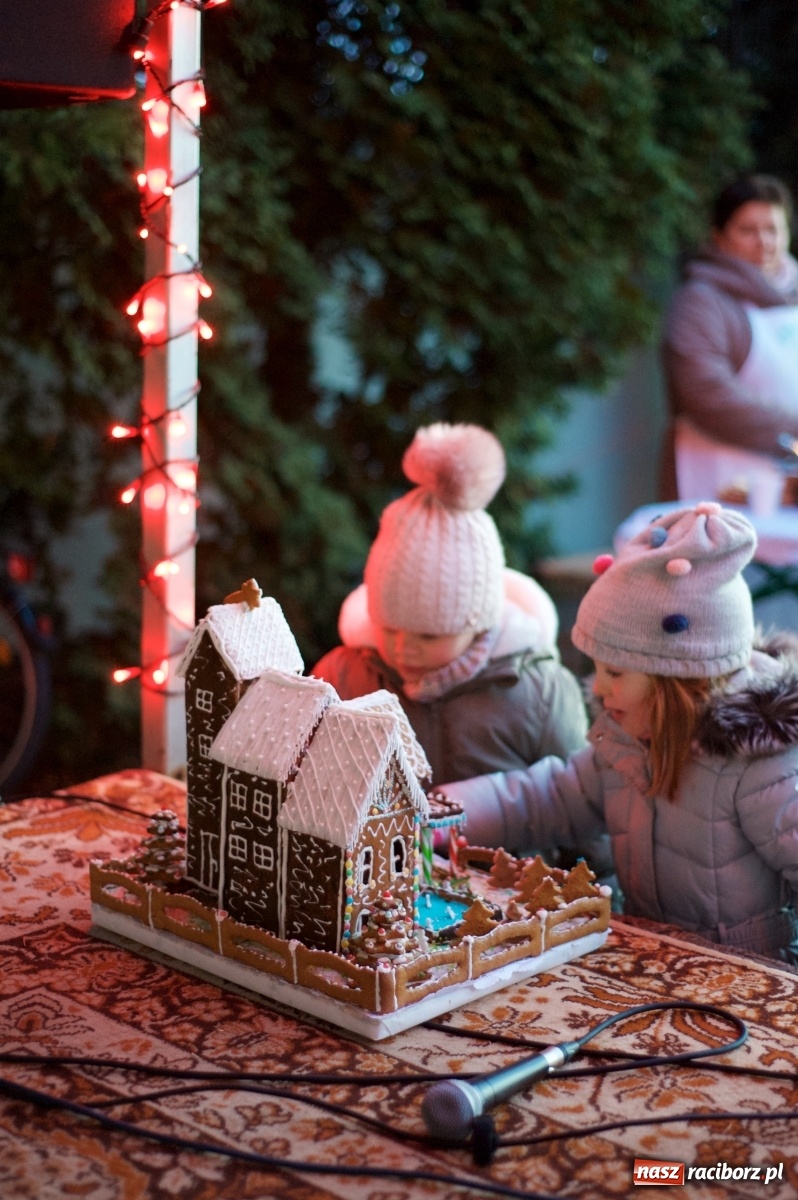 Zdjęcie w galerii na portalu naszraciborz.pl: Rodzinnie i świątecznie na kiermaszu w Tworkowie  wiadomości z regionu