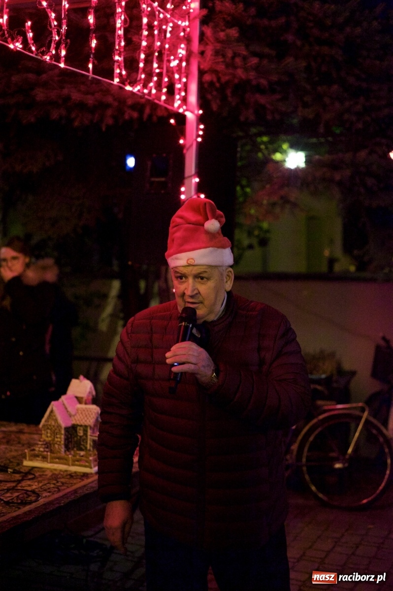 Zdjęcie w galerii na portalu naszraciborz.pl: Rodzinnie i świątecznie na kiermaszu w Tworkowie  wiadomości z regionu