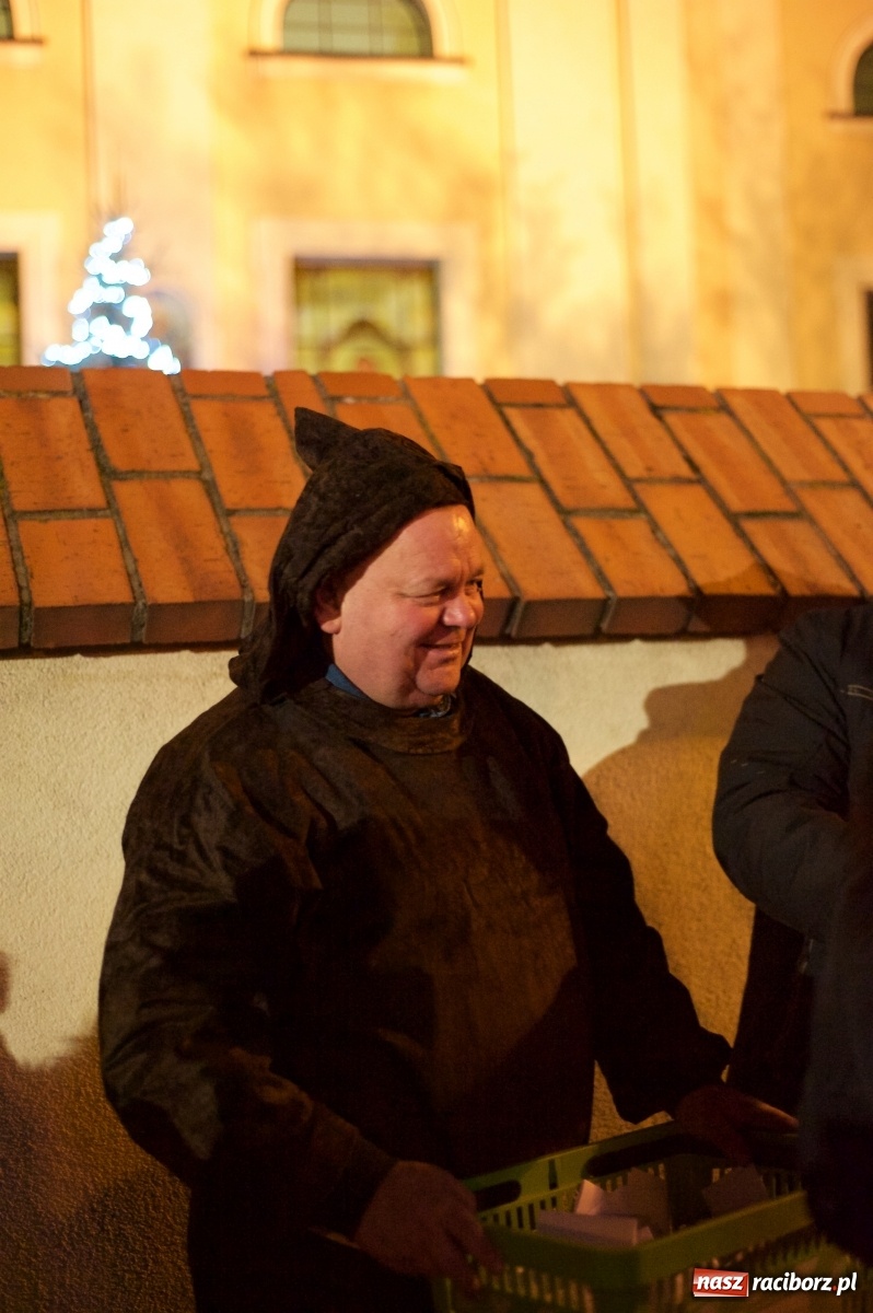 Zdjęcie w galerii na portalu naszraciborz.pl: Rodzinnie i świątecznie na kiermaszu w Tworkowie  wiadomości z regionu