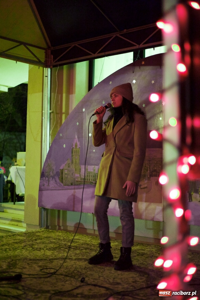 Zdjęcie w galerii na portalu naszraciborz.pl: Rodzinnie i świątecznie na kiermaszu w Tworkowie  wiadomości z regionu