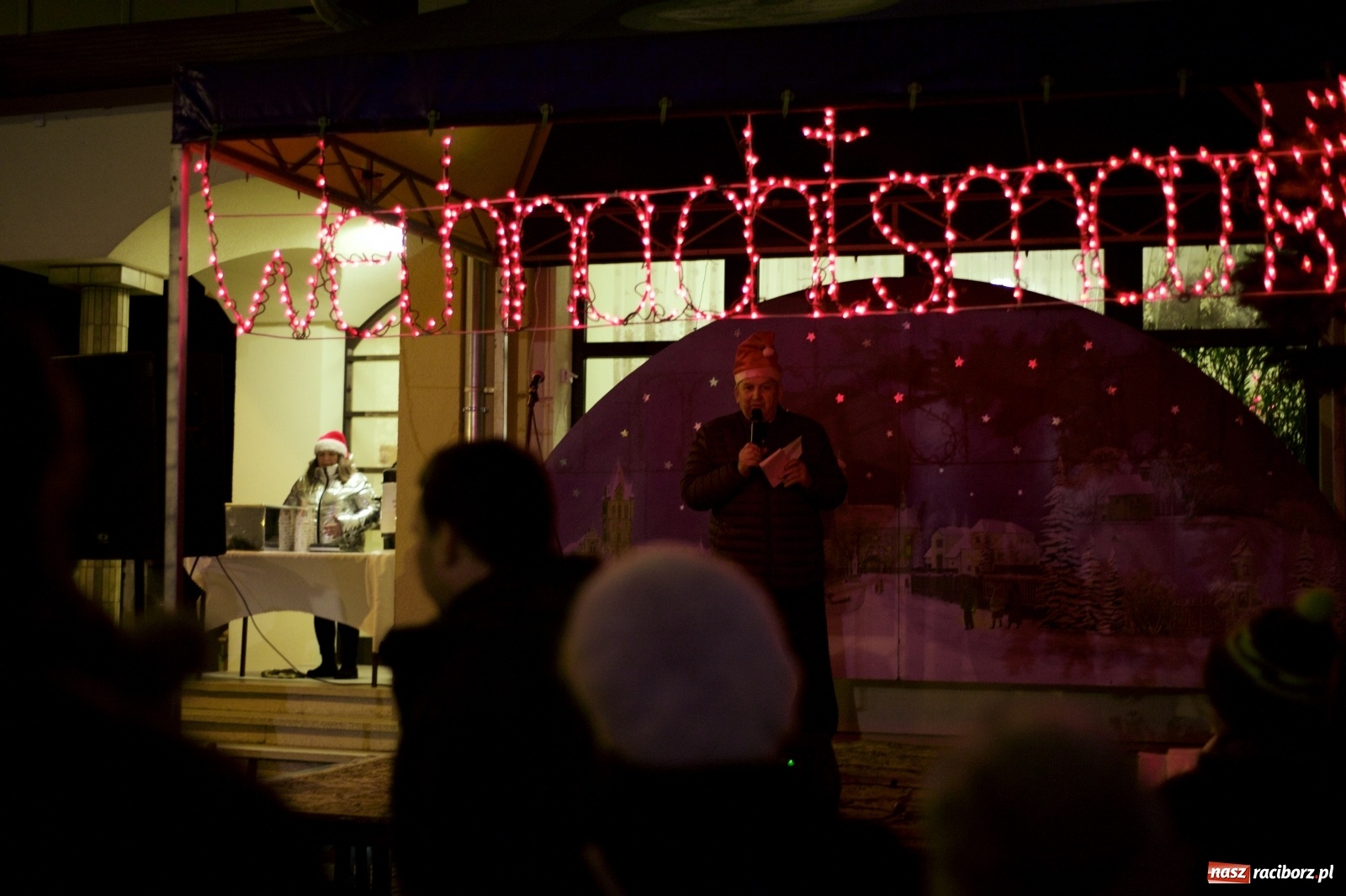 Zdjęcie w galerii na portalu naszraciborz.pl: Rodzinnie i świątecznie na kiermaszu w Tworkowie  wiadomości z regionu