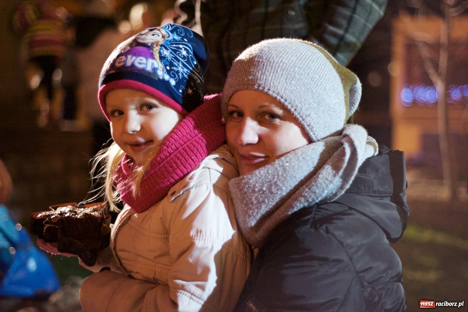 Zdjęcie w galerii na portalu naszraciborz.pl: Rodzinnie i świątecznie na kiermaszu w Tworkowie  wiadomości z regionu