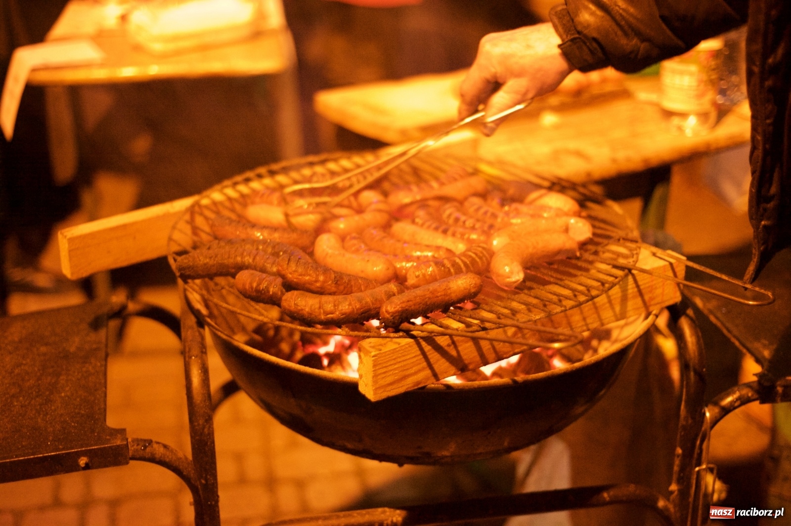 Zdjęcie w galerii na portalu naszraciborz.pl: Rodzinnie i świątecznie na kiermaszu w Tworkowie  wiadomości z regionu