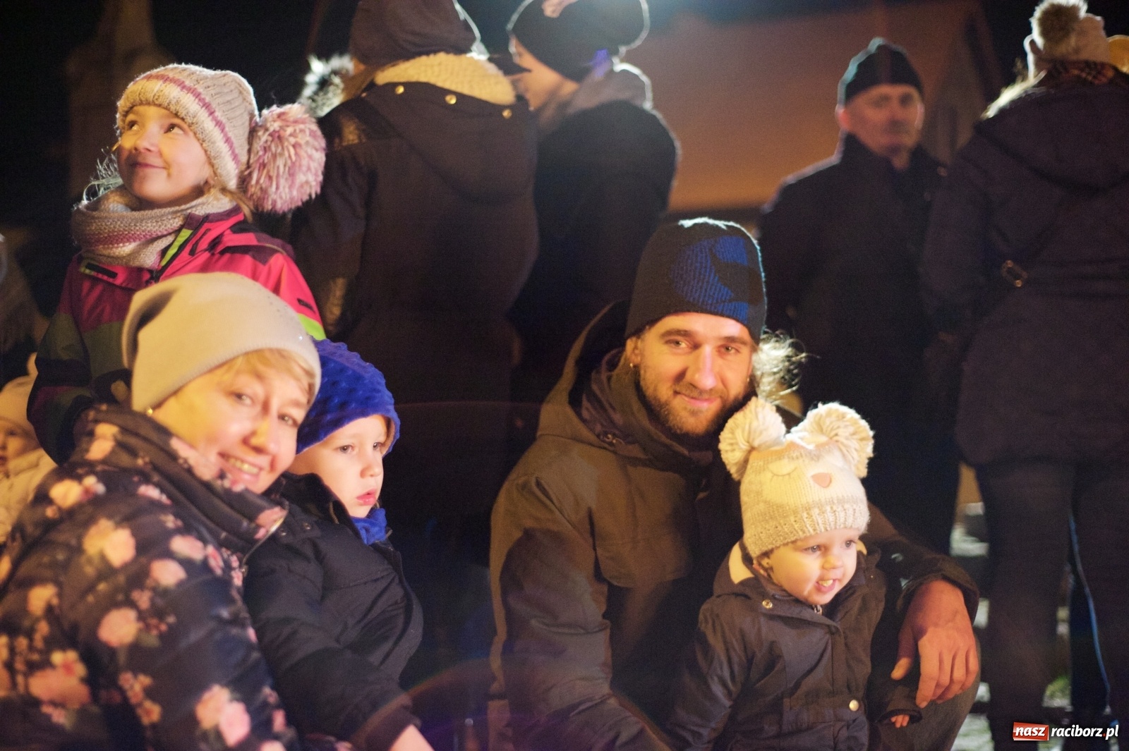 Zdjęcie w galerii na portalu naszraciborz.pl: Rodzinnie i świątecznie na kiermaszu w Tworkowie  wiadomości z regionu