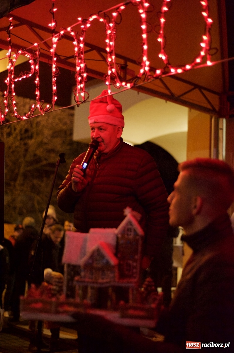 Zdjęcie w galerii na portalu naszraciborz.pl: Rodzinnie i świątecznie na kiermaszu w Tworkowie  wiadomości z regionu