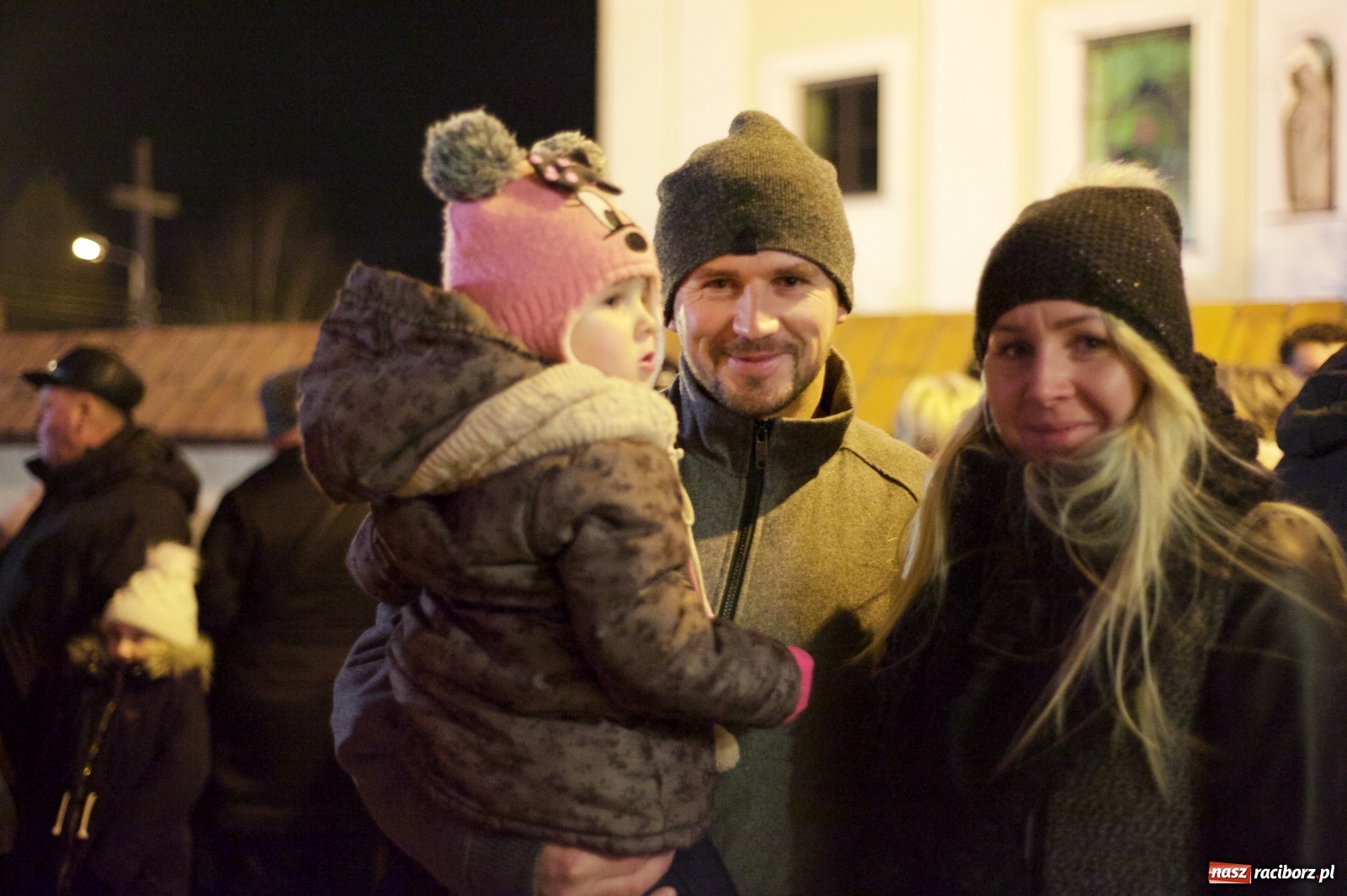 Zdjęcie w galerii na portalu naszraciborz.pl: Rodzinnie i świątecznie na kiermaszu w Tworkowie  wiadomości z regionu