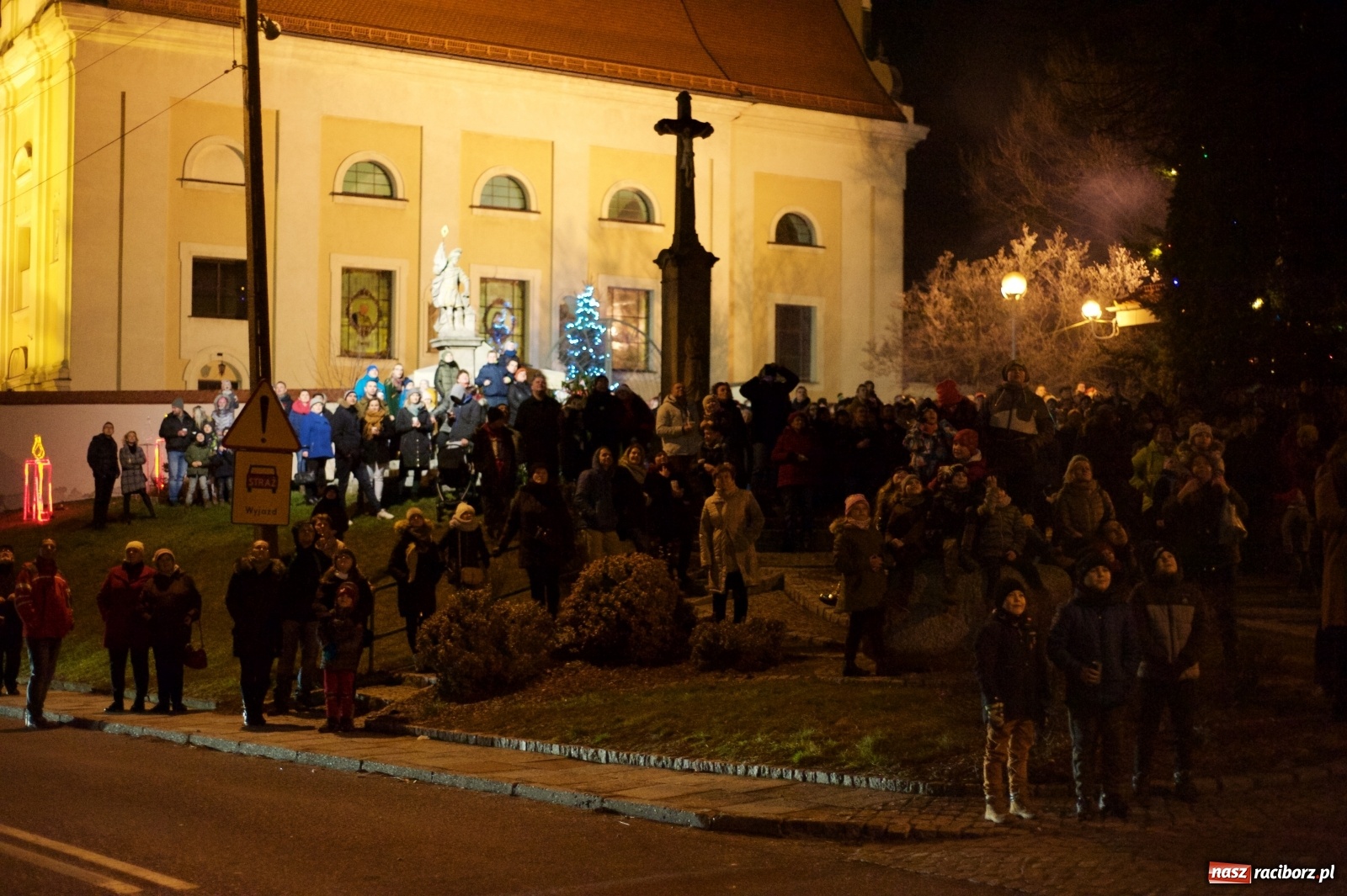 Zdjęcie w galerii na portalu naszraciborz.pl: Rodzinnie i świątecznie na kiermaszu w Tworkowie  wiadomości z regionu