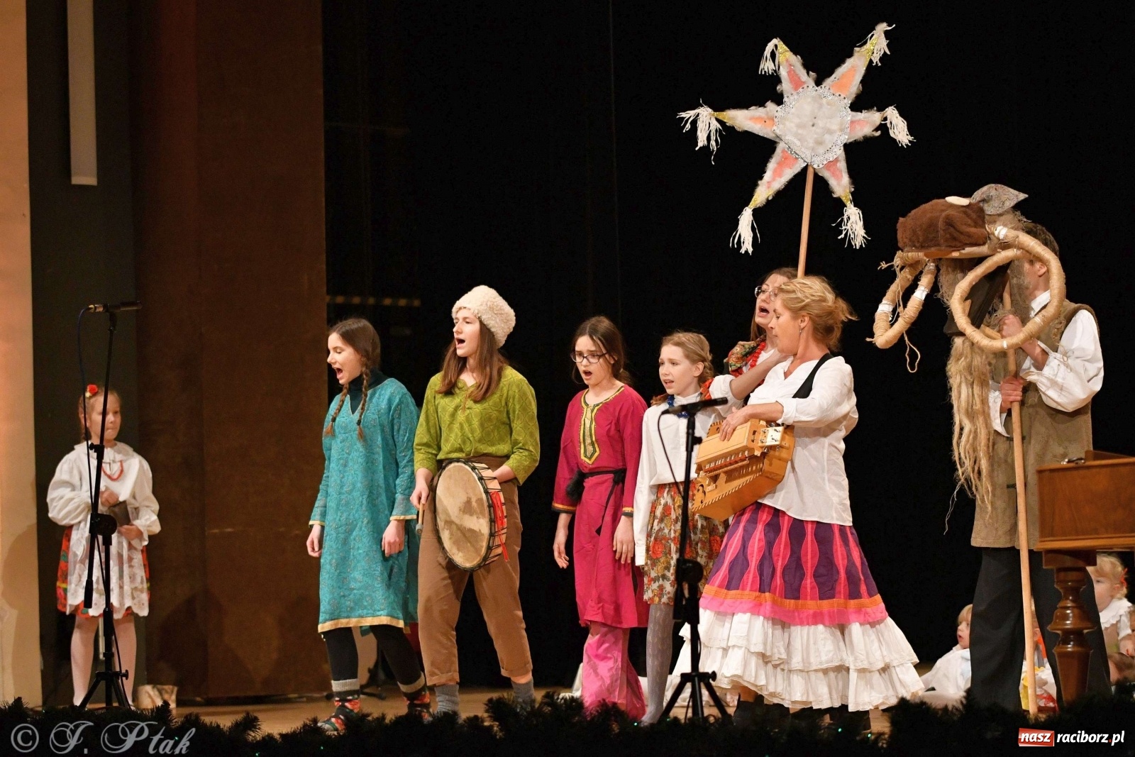 Zdjęcie w galerii na portalu naszraciborz.pl: Koncert świąteczny raciborskiej Strzechy i gości [FOTO]  wiadomości z regionu