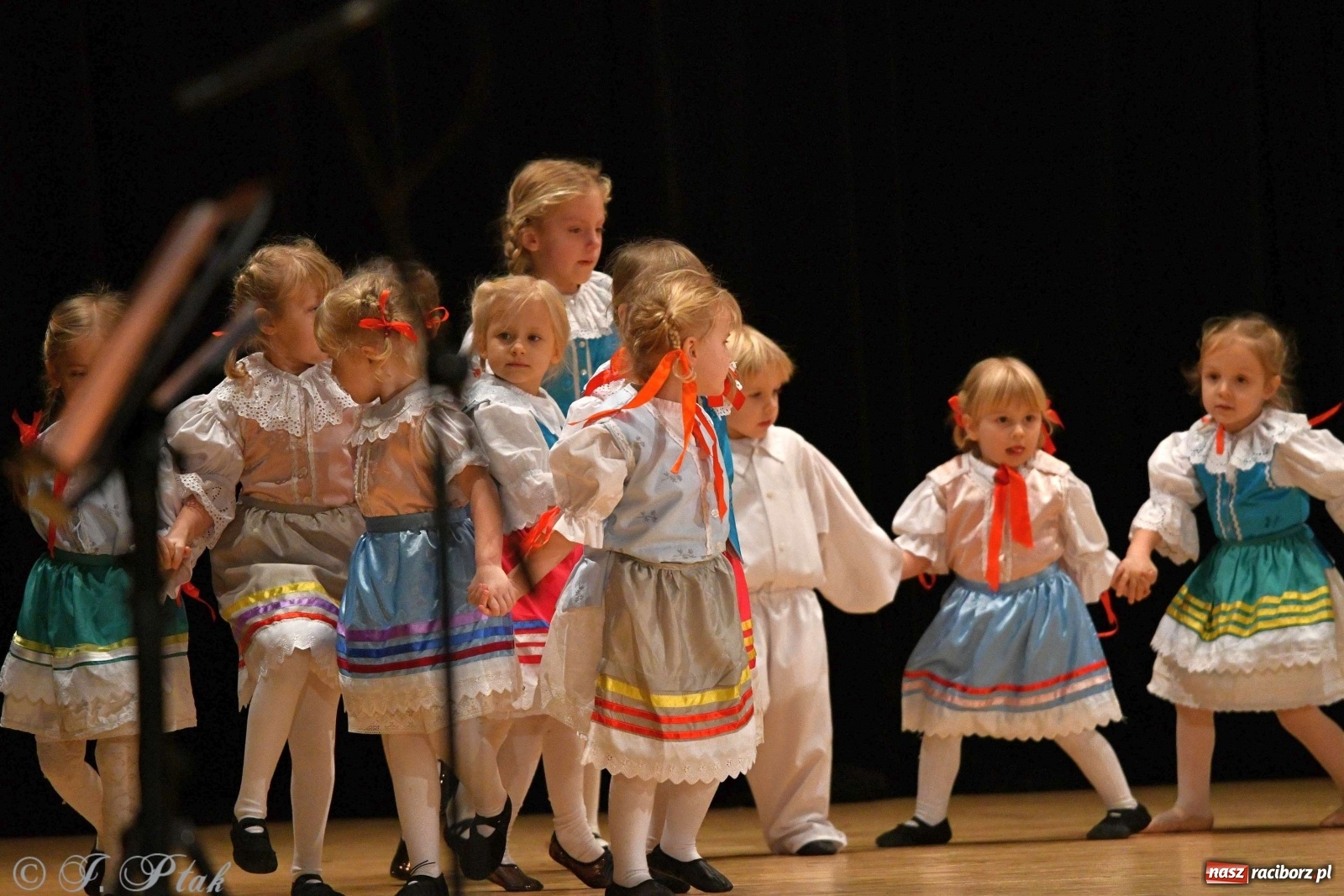 Zdjęcie w galerii na portalu naszraciborz.pl: Koncert świąteczny raciborskiej Strzechy i gości [FOTO]  wiadomości z regionu