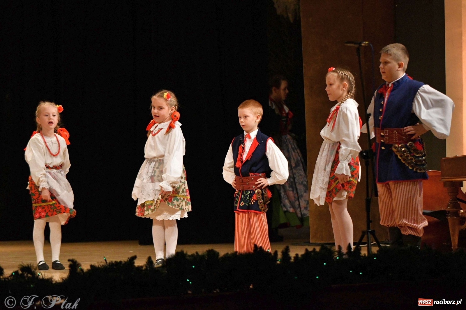 Zdjęcie w galerii na portalu naszraciborz.pl: Koncert świąteczny raciborskiej Strzechy i gości [FOTO]  wiadomości z regionu