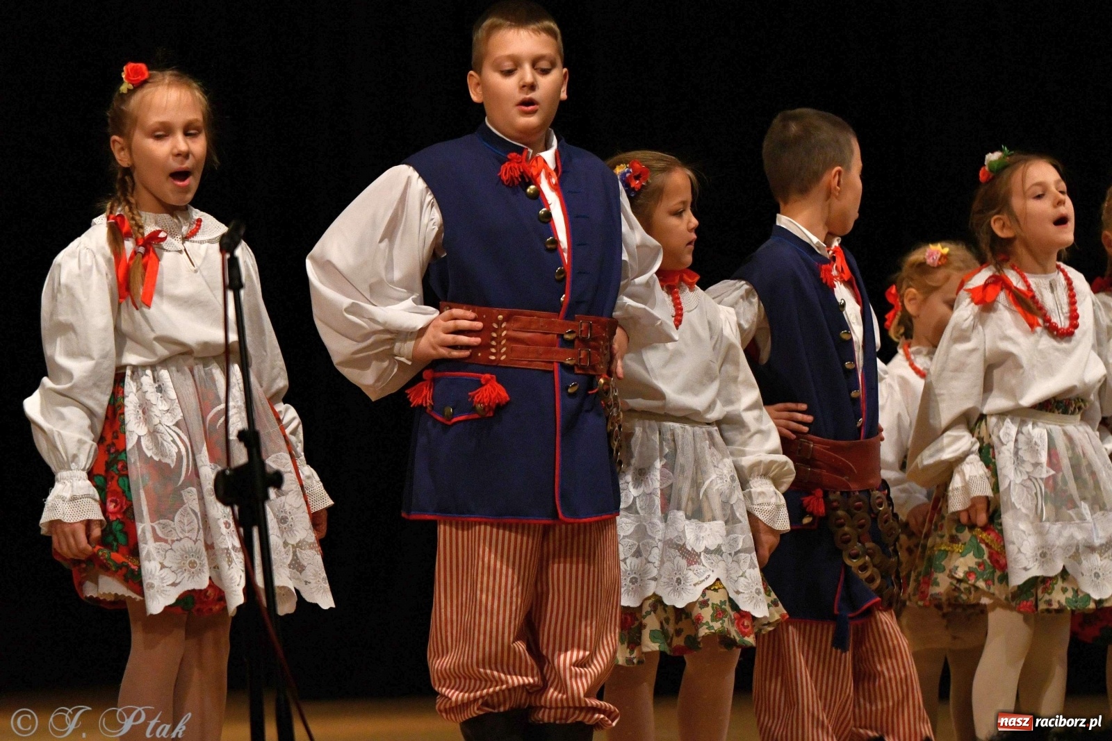 Zdjęcie w galerii na portalu naszraciborz.pl: Koncert świąteczny raciborskiej Strzechy i gości [FOTO]  wiadomości z regionu