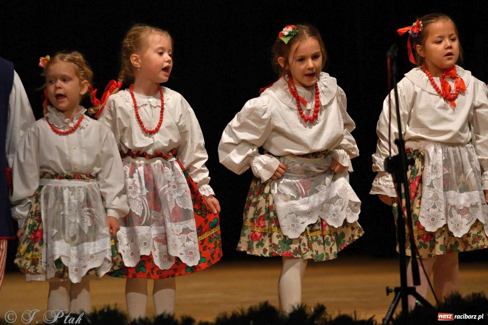 Zdjęcie w galerii na portalu naszraciborz.pl: Koncert świąteczny raciborskiej Strzechy i gości [FOTO]  wiadomości z regionu