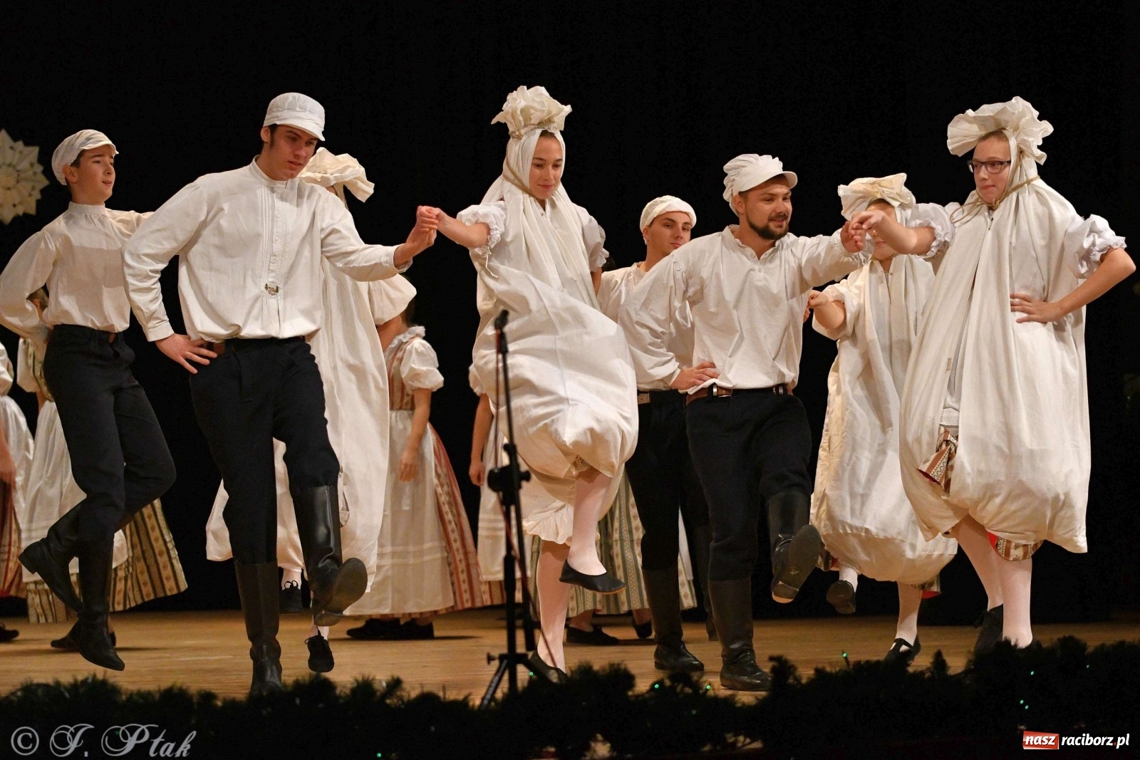 Zdjęcie w galerii na portalu naszraciborz.pl: Koncert świąteczny raciborskiej Strzechy i gości [FOTO]  wiadomości z regionu
