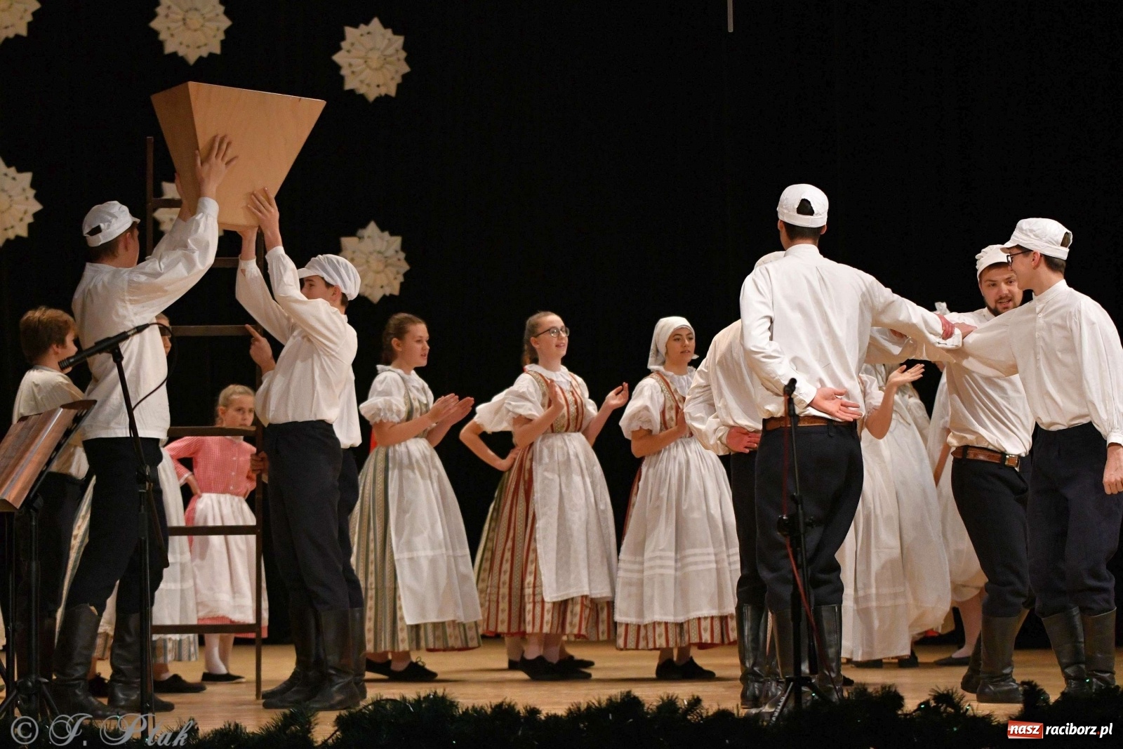 Zdjęcie w galerii na portalu naszraciborz.pl: Koncert świąteczny raciborskiej Strzechy i gości [FOTO]  wiadomości z regionu