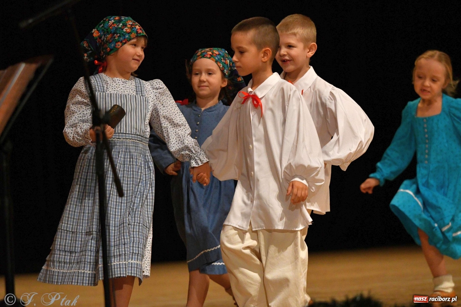 Zdjęcie w galerii na portalu naszraciborz.pl: Koncert świąteczny raciborskiej Strzechy i gości [FOTO]  wiadomości z regionu
